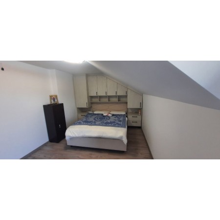 Mobilier dormitor pentru mansardă cu tavan înclinat Luna A-95
